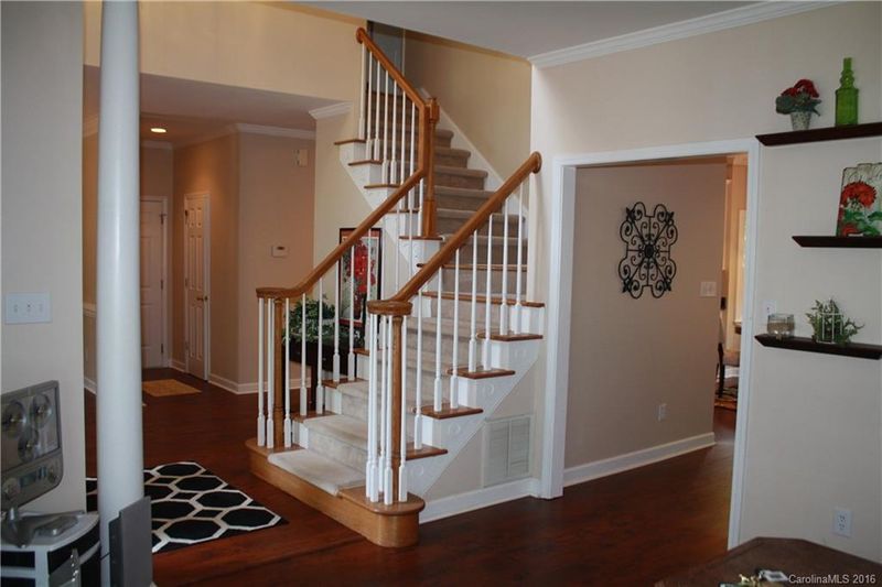 7077 Harbor Ct, Tega Cay, SC 29708