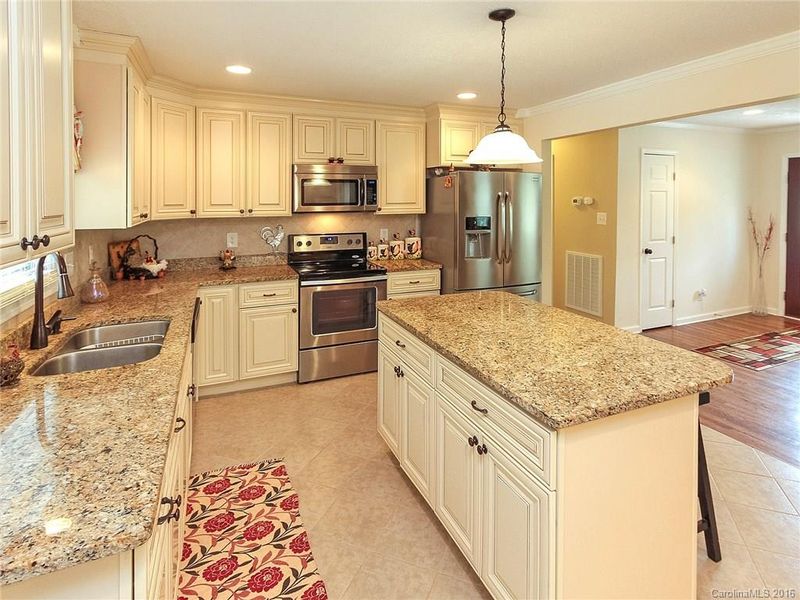 1648 Decatur Dr, Rock Hill, SC 29730