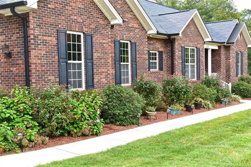 1640 Bennington Dr NW, Concord, NC 28027