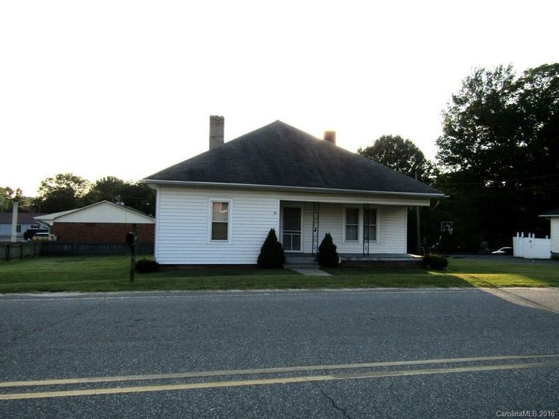 303 Cherry St, Cherryville, NC 28021