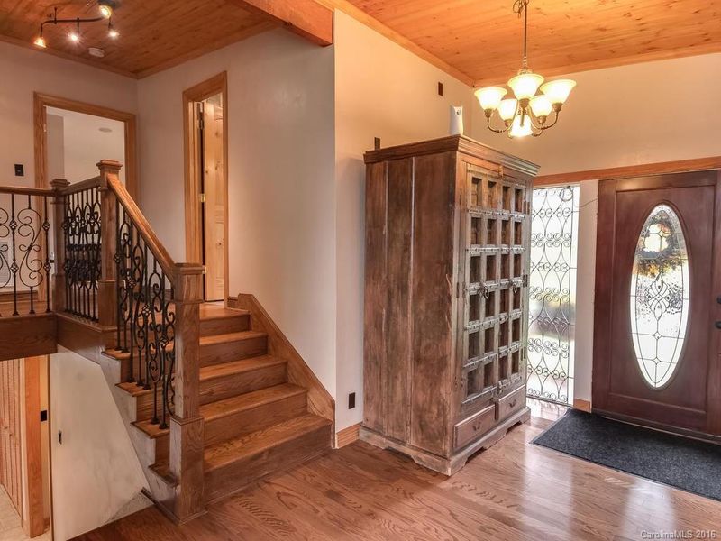 604 Hedrick Dr, Statesville, NC 28677