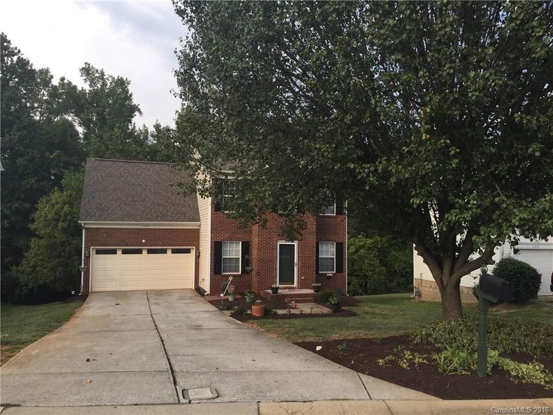 11228 Northwoods Forest Dr, Charlotte, NC 28214