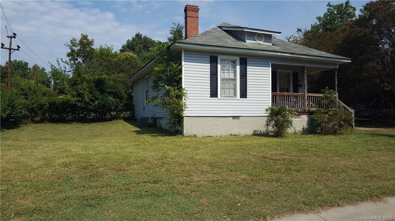 324 S Crigler St, Charlotte, NC 28208