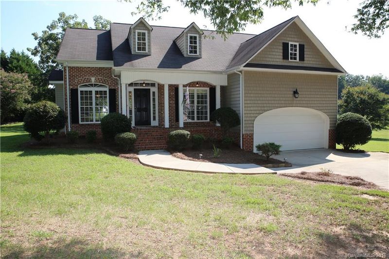 1908 Kings Pointe Dr, Monroe, NC 28112
