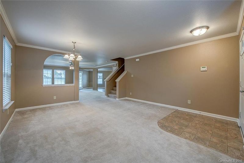 324 Ranlo Ave, Gastonia, NC 28054