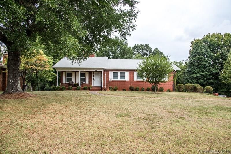 1770 15th Ave SW, Hickory, NC 28602