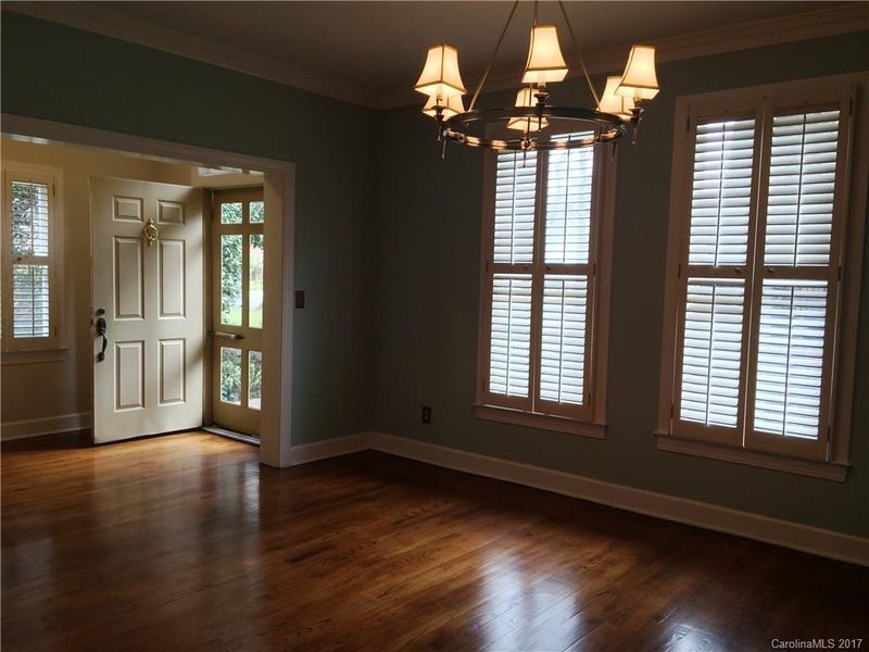 2037 Queens Rd W #5, Charlotte, NC 28207
