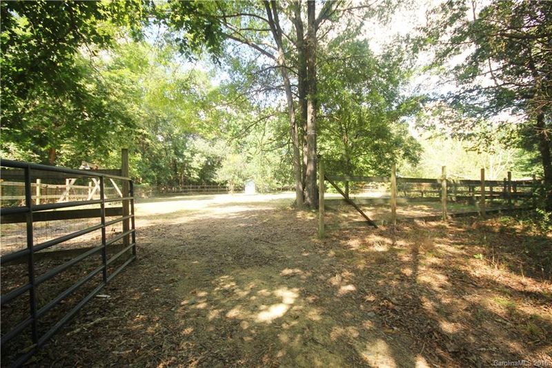 6850 Plainview Rd, Monroe, NC 28110