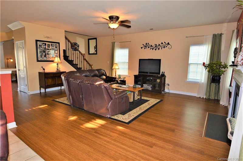 3222 Shadowy Retreat Dr, Matthews, NC 28104