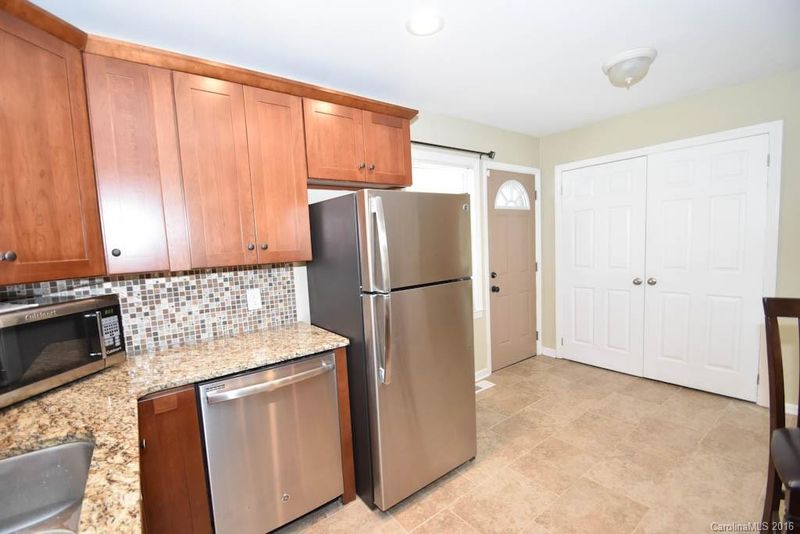 122 Olive St, Pineville, NC 28134