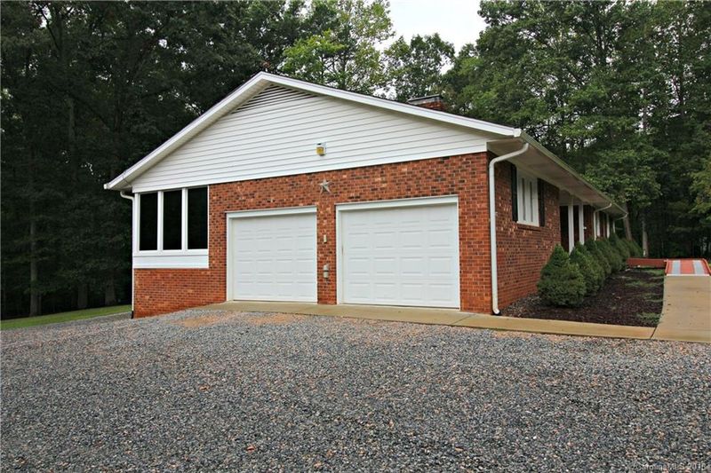 3120 Simmons St, Kannapolis, NC 28083