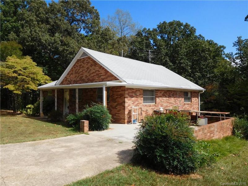 3687 Hickory Hw, Statesville, NC 28677