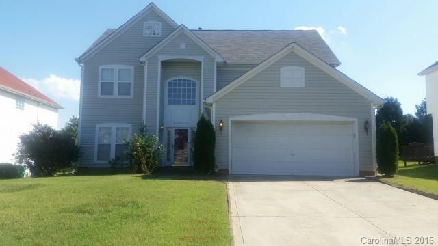 2313 Comfrey Ct, Charlotte, NC 28213