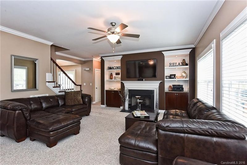 1809 Mill Chase Ln, Waxhaw, NC 28173