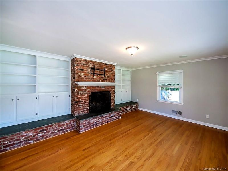 712 Stanfield Dr, Charlotte, NC 28210