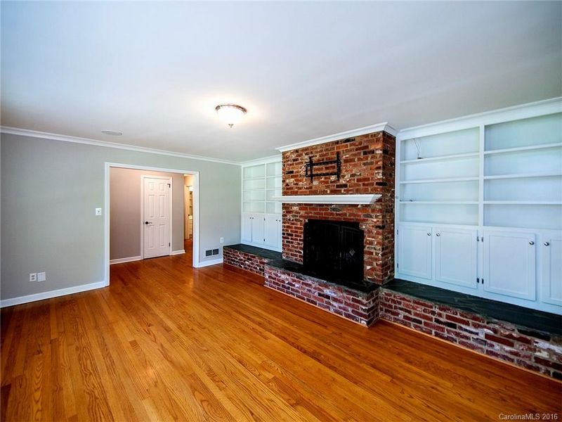 712 Stanfield Dr, Charlotte, NC 28210