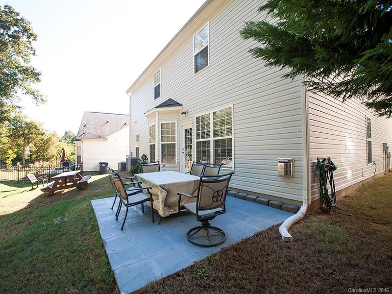 16227 Long Talon Way, Charlotte, NC 28278
