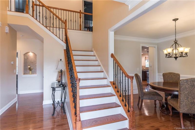 8475 Penton Pl, Harrisburg, NC 28075