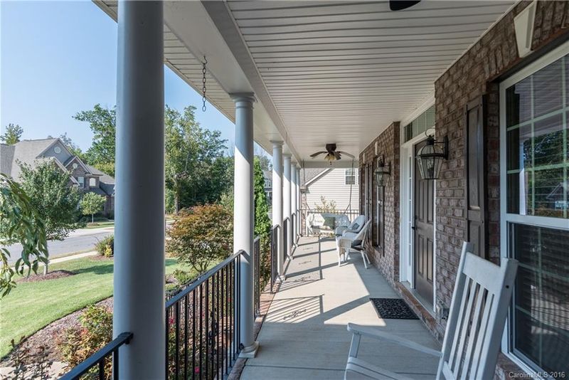 8475 Penton Pl, Harrisburg, NC 28075