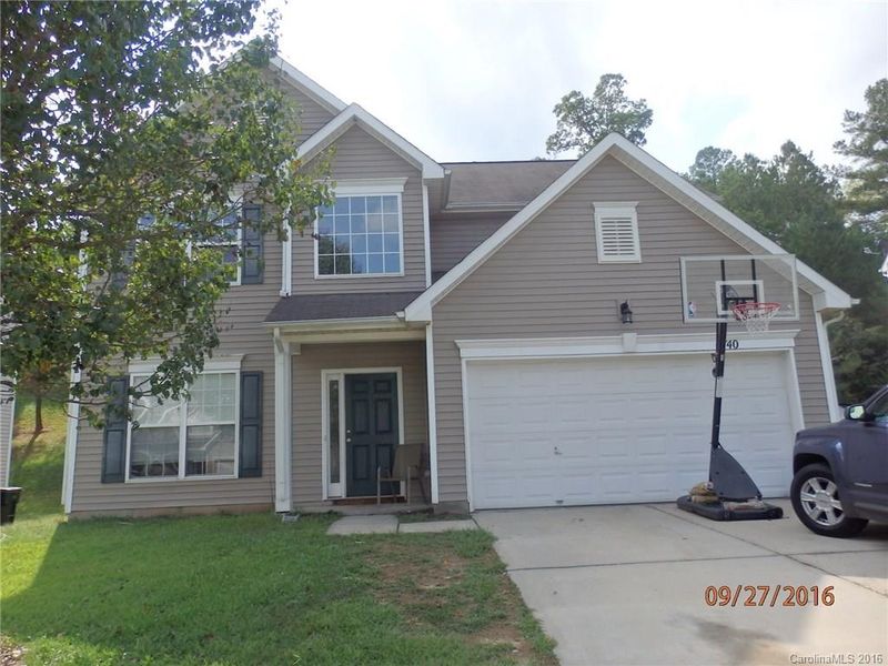 6740 Chieftain Dr, Charlotte, NC 28216