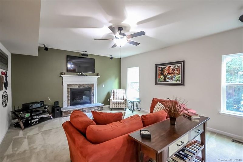 7700 West Berkeley Rd, Denver, NC 28037