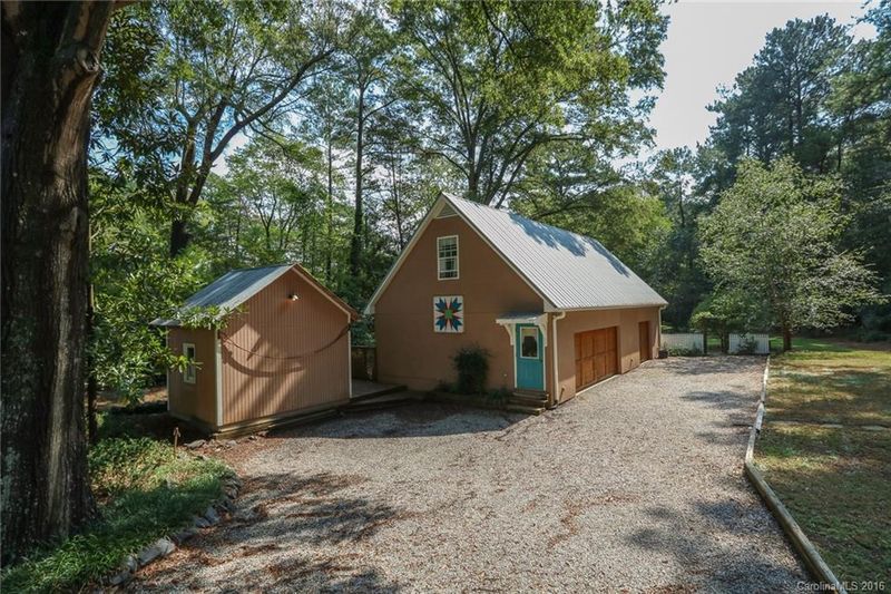 306 Boyce Rd, Charlotte, NC 28211