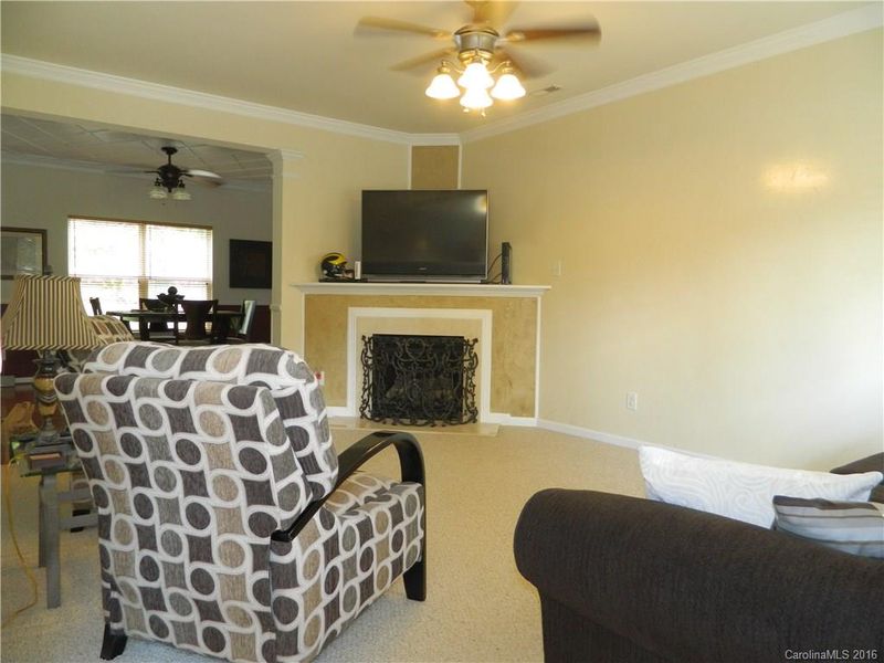 8417 Glaze Ct, Charlotte, NC 28269