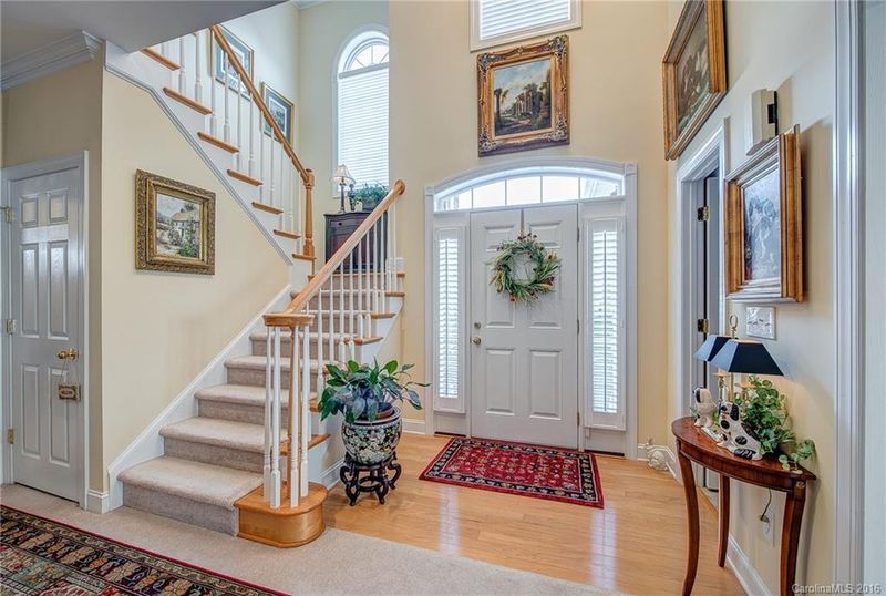 2533 Firethorn Ct, Gastonia, NC 28056