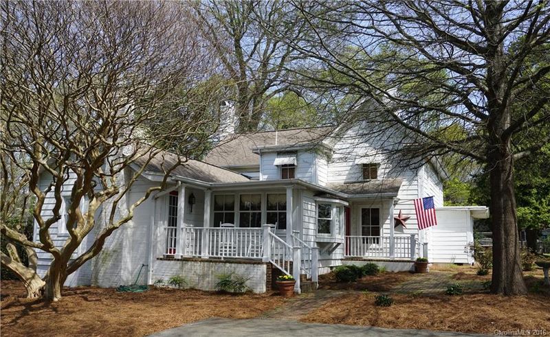 9333 Joines Dr, Matthews, NC 28105