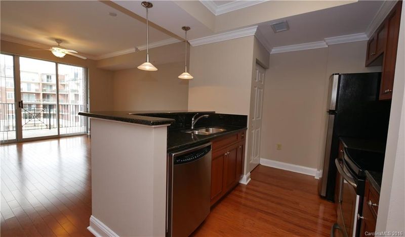 300 5th St W #404, Charlotte, NC 28202