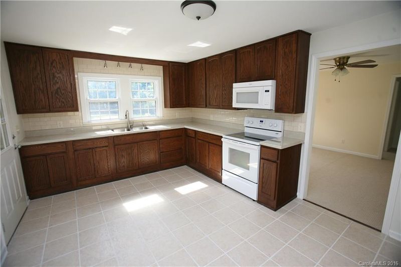 213 Easy St, Concord, NC 28027