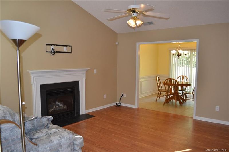 3111 Longspur Dr, Matthews, NC 28105