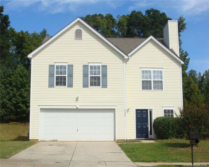 4204 Robinwood Dr, Charlotte, NC 28212
