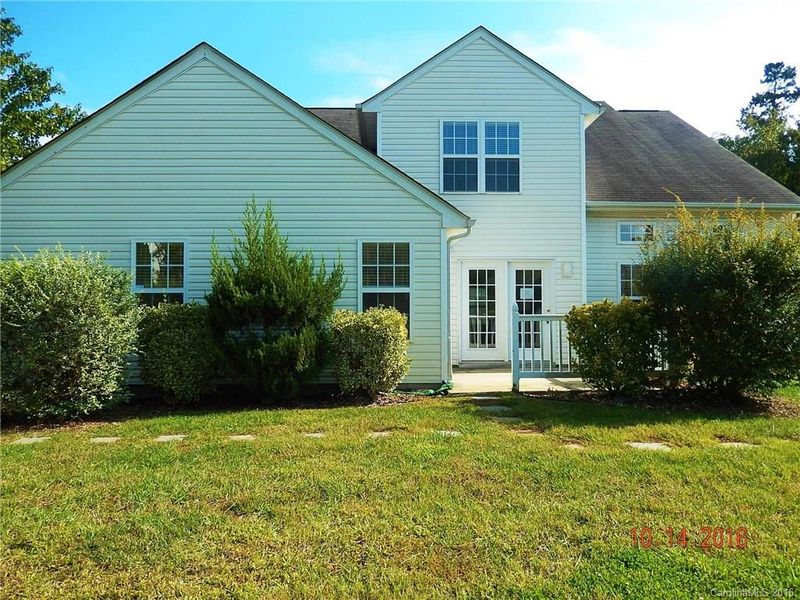 6202 Leslie Dr, Charlotte, NC 28269