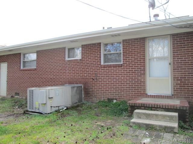 4301 Colebrook Rd, Charlotte, NC 28215