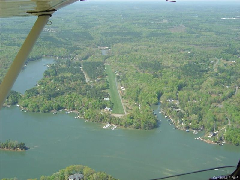 8202 Aeromarine Blvd, Catawba, NC 28609