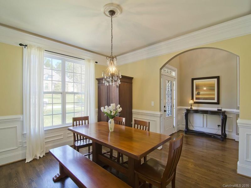 6195 Fox Chase Dr, Davidson, NC 28036