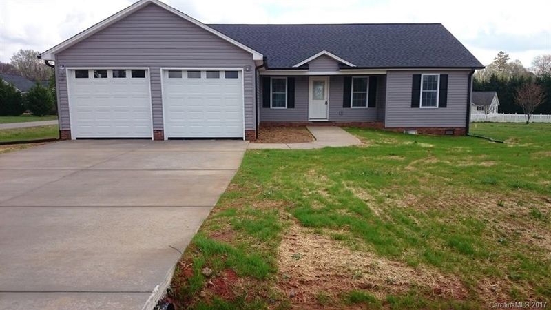 141 Westover Dr #20, Lincolnton, NC 28092