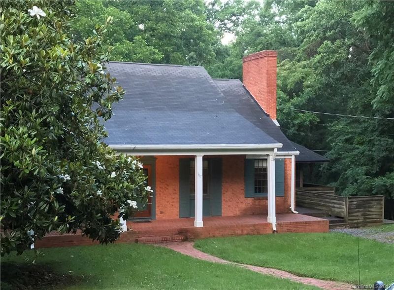 107 Hillside Dr, Davidson, NC 28036