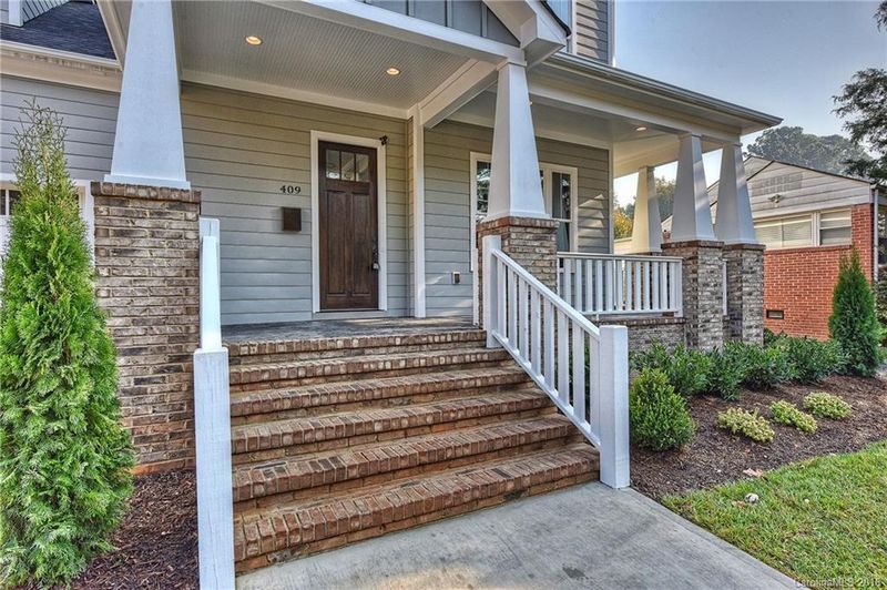 409 Melbourne Ct, Charlotte, NC 28209