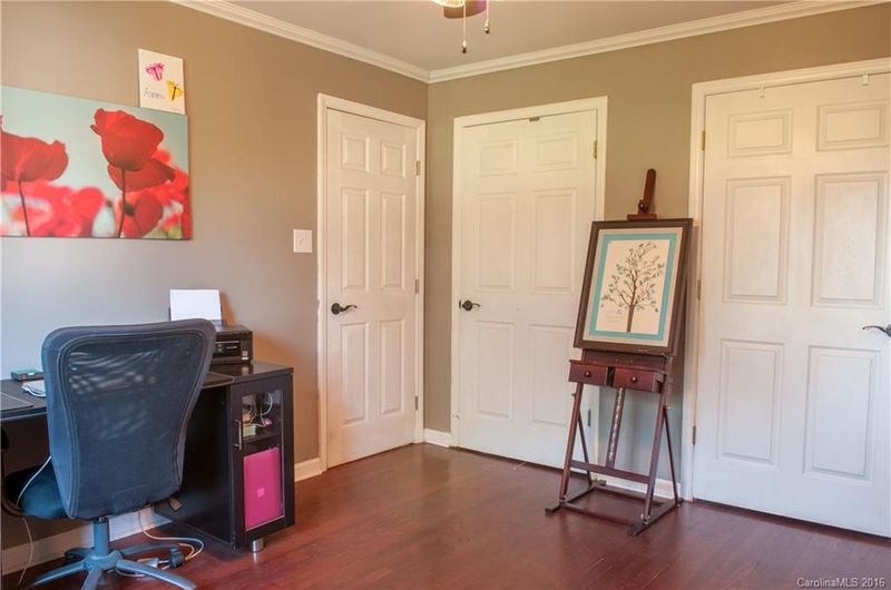 1115 Park Dr, Gastonia, NC 28054