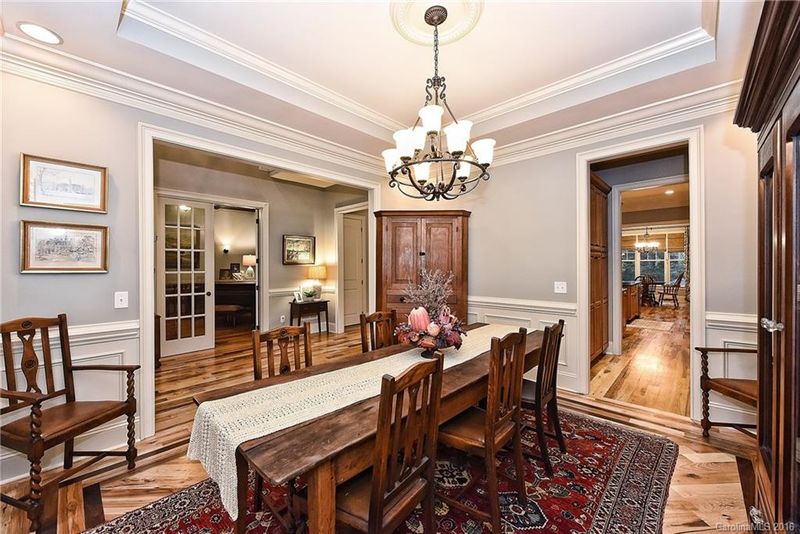 514 N Faulkner Way, Davidson, NC 28036