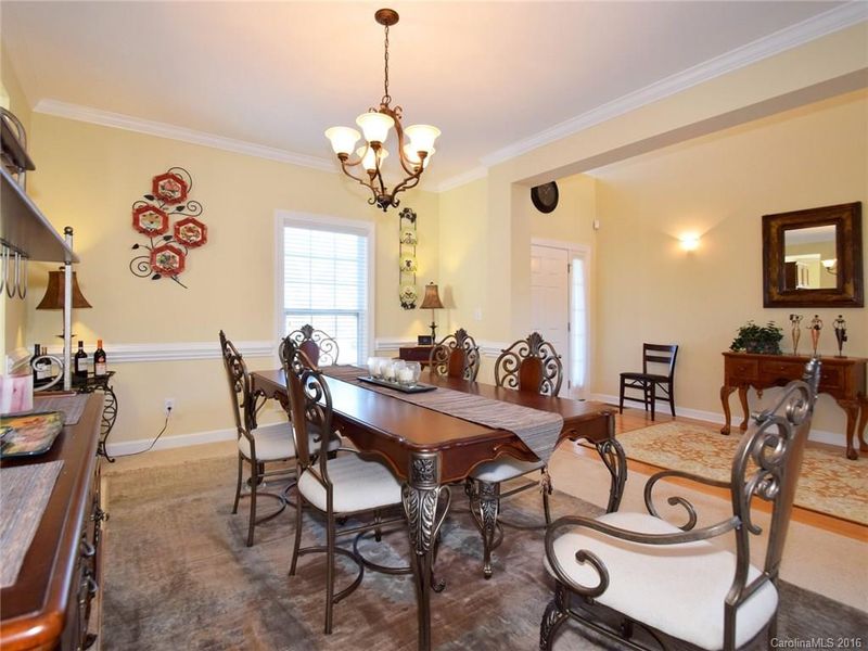 1833 Laveta Ln, Charlotte, NC 28269