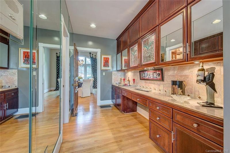 138 Berry Mountain Rd, Cramerton, NC 28032