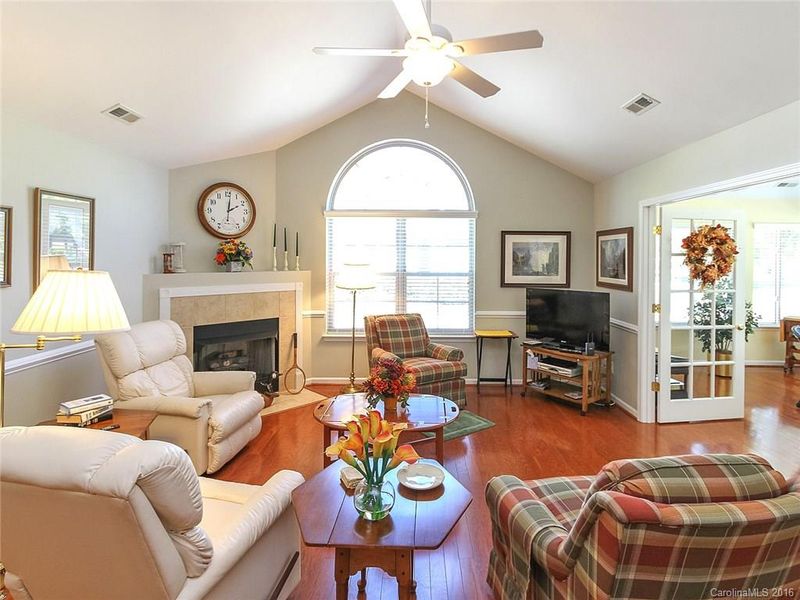 814 Ledgestone Ct #814, Tega Cay, SC 29708