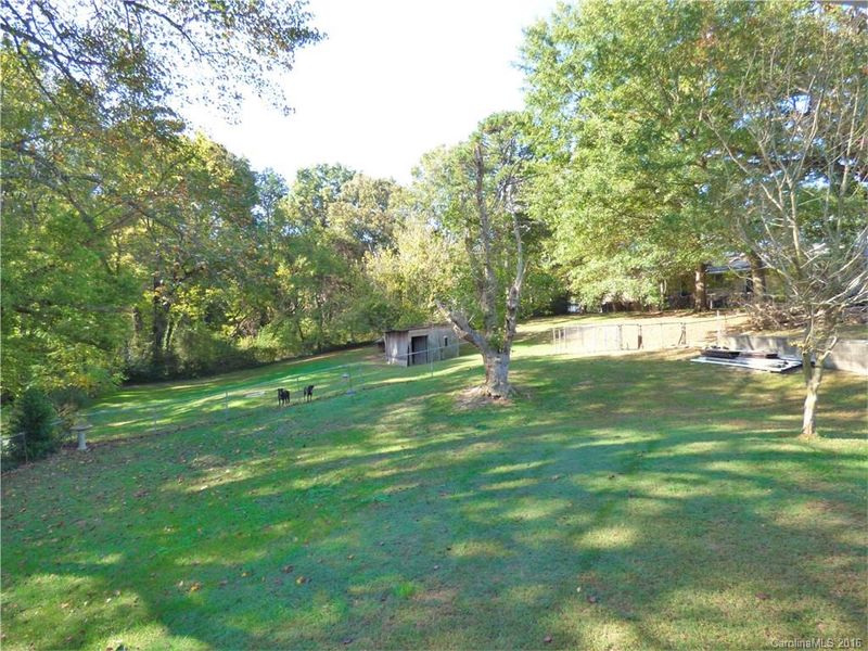 1231 Chronicle Ave, Gastonia, NC 28052