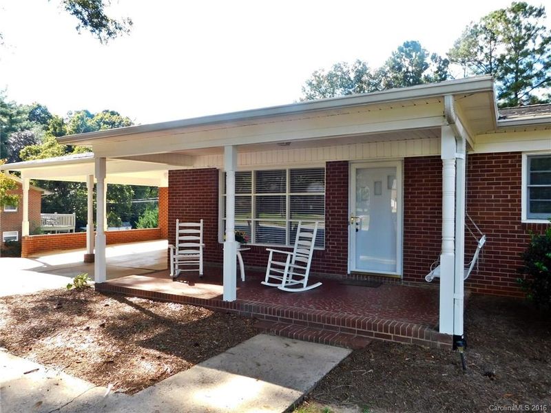 405 Cherry St, Cherryville, NC 28021