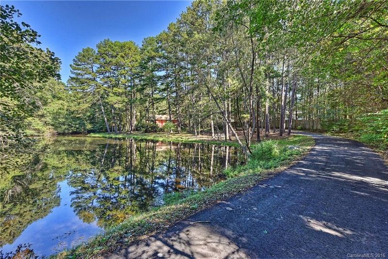 2025 Swaim Dr, Matthews, NC 28105