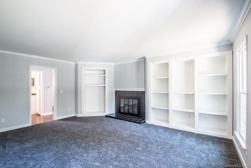 5145 Summer Gate Dr, Charlotte, NC 28226