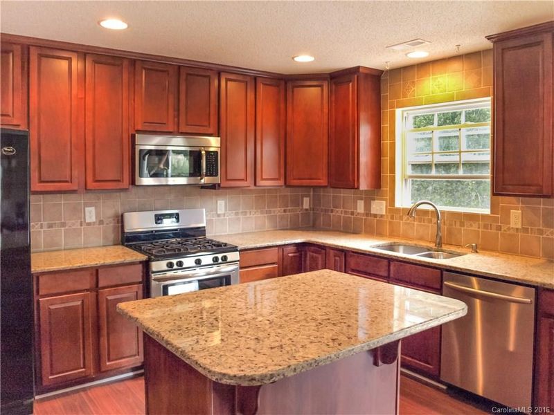 1041 SW Bent Branch Dr, Concord, NC 28025